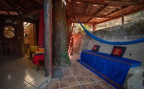 1 Bedroom Cabin, 3 Blocks From Beach And Center Of San Juan